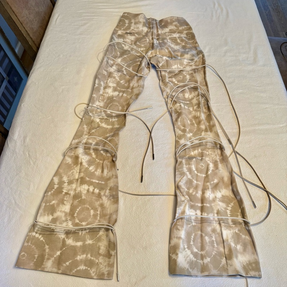 ❤️ Maniere de Voir Tan Printed Tie Up Dye High Waisted Flared Legging Pants 6 - Picture 7 of 15